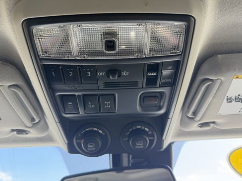 Used 2024 Toyota 4Runner TRD Off-Road Premium w/ Moonroof Package AWD/4WD image 30