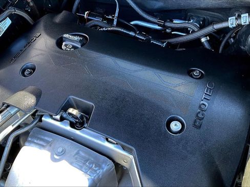 Used 2018 Chevrolet Equinox LT w/ LPO, Blackout Package image 35