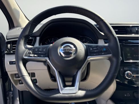Certified 2022 Nissan Rogue Sport SL w/ Premium Package AWD/4WD image 19