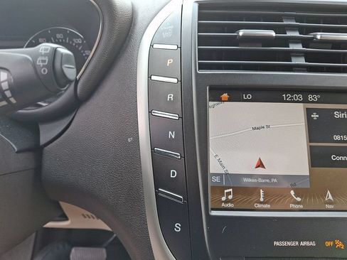 Certified 2019 Lincoln MKC Reserve w/ MKC Climate Package AWD/4WD image 13
