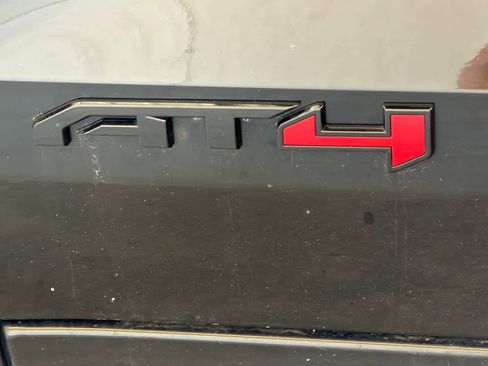 Used 2023 GMC Canyon AT4 w/ AT4 Premium Package AWD/4WD image 12