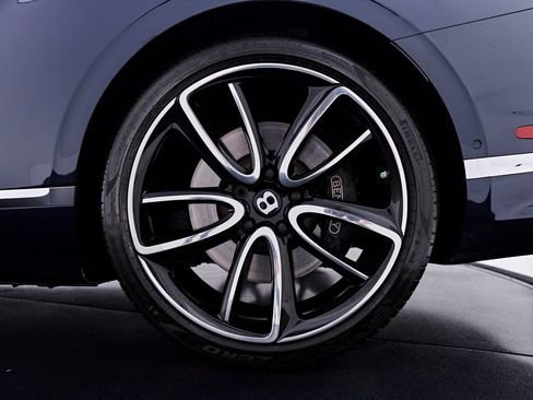 Used 2020 Bentley Continental GT AWD/4WD image 31
