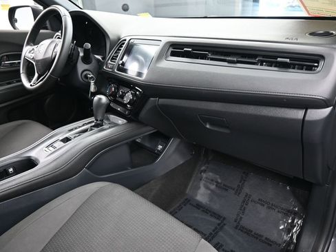 Used 2021 Honda HR-V Sport image 44