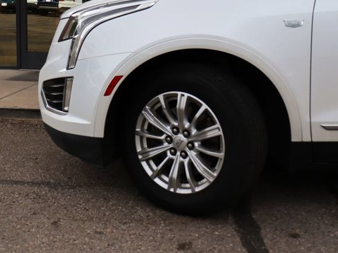 Used 2017 Cadillac XT5 FWD image 5