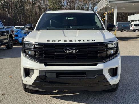 New 2025 Ford Expedition Max Platinum w/ Stealth Performance Package image 25