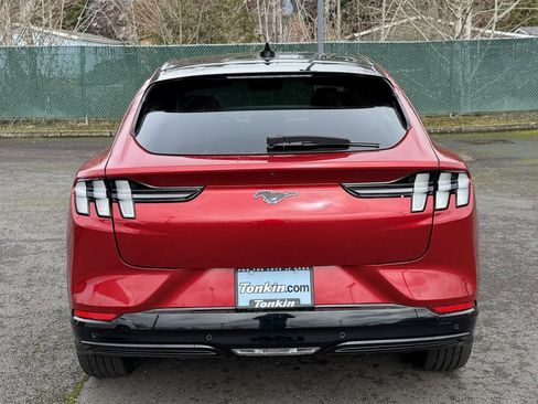 Used 2022 Ford Mustang Mach-E Premium image 7