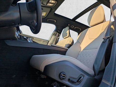 New 2026 Volvo XC60 B5 Plus w/ Protection Package Premier image 4