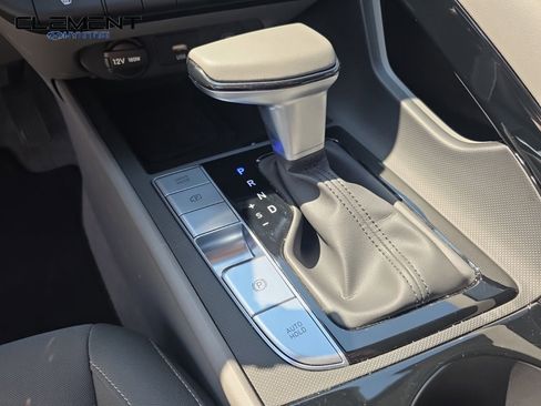 New 2025 Hyundai Elantra SEL image 22