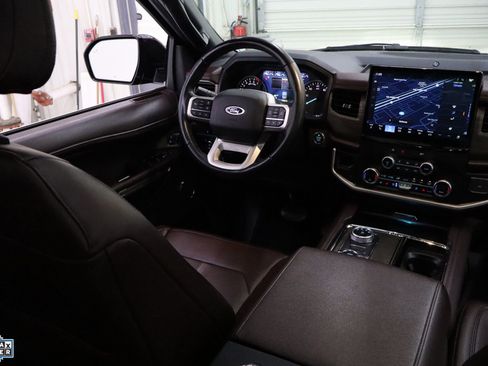 Certified 2024 Ford Expedition Limited image 33