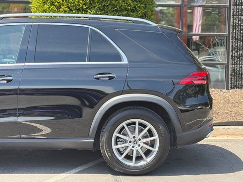 Used 2024 Mercedes-Benz GLE 350 4MATIC w/ 3rd Row Seat Package image 11