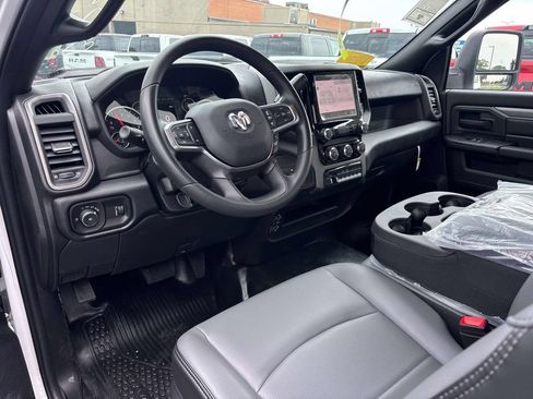 New 2026 RAM 3500 Tradesman w/ Chrome Appearance Group A AWD/4WD image 4