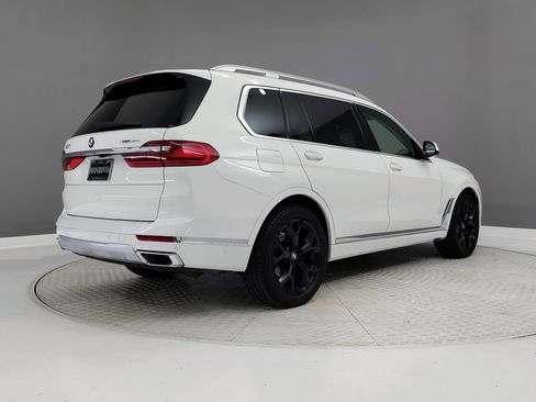 Used 2022 BMW X7 xDrive40i w/ Cold Weather Package image 7