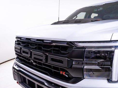 Used 2025 Ford F150 Raptor w/ Equipment Group 803A Raptor R AWD/4WD image 9