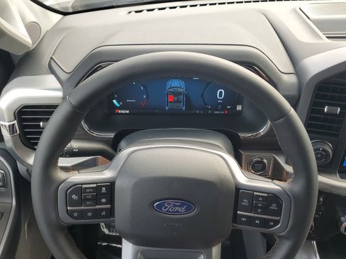 Used 2025 Ford F150 Lariat w/ Equipment Group 501A Mid image 21