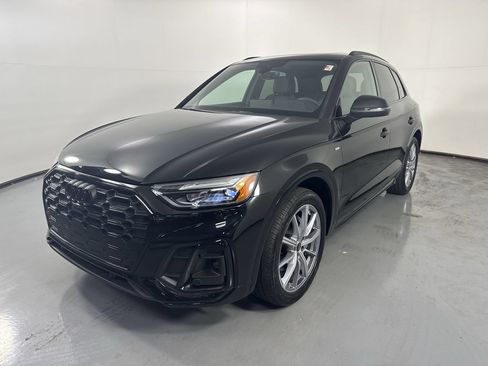 Used 2023 Audi Q5 e Premium Plus w/ Premium Plus Package AWD/4WD image 5