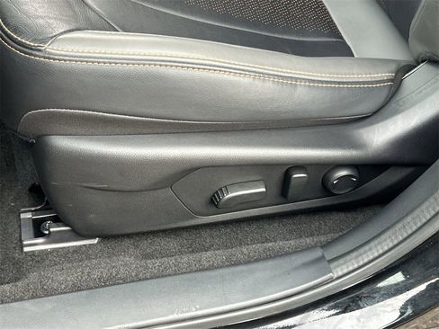 Certified 2025 Subaru Crosstrek 2.5i Limited w/ Popular Package #3A image 17