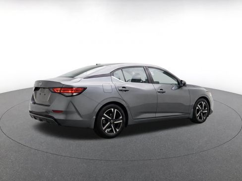 Used 2025 Nissan Sentra SV FWD image 7