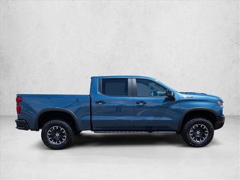 Used 2024 Chevrolet Silverado 1500 ZR2 w/ Technology Package AWD/4WD image 4