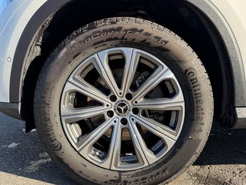 Used 2026 Mercedes-Benz GLC 300 4MATIC image 11