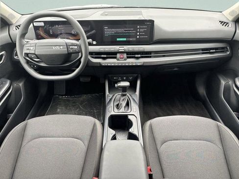 New 2026 Kia K4 FWD image 11