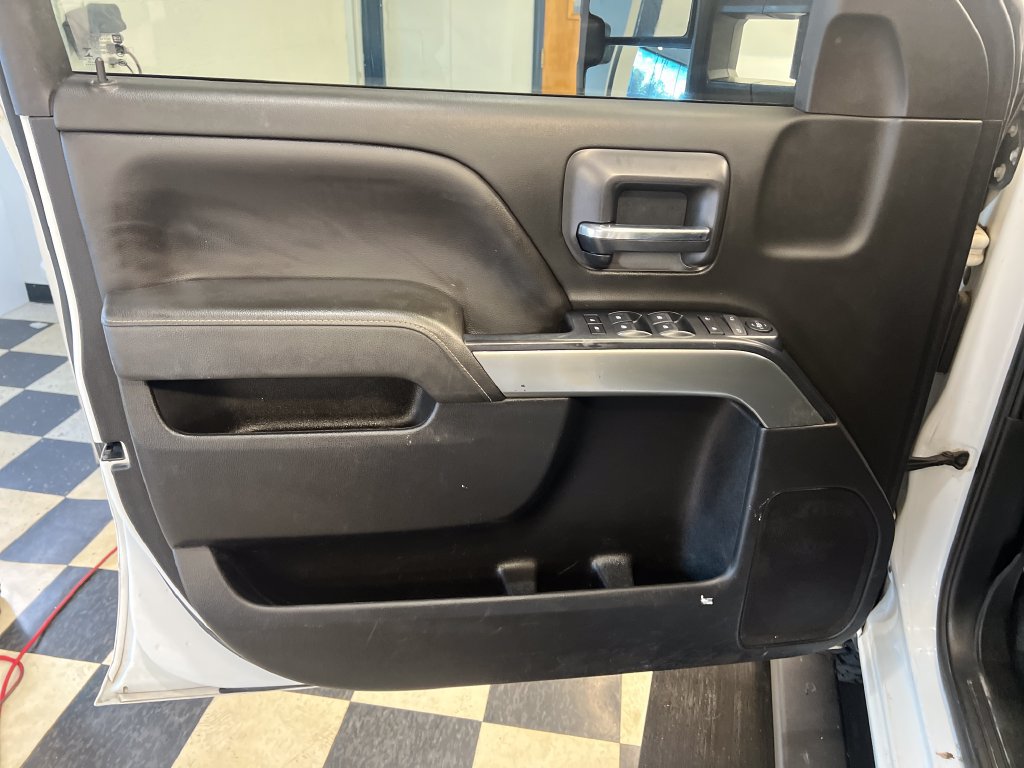 Used 2019 Chevrolet Silverado 2500 LT AWD/4WD image 38