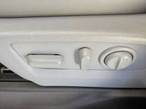 Used 2019 Chevrolet Silverado 1500 LTZ image 19