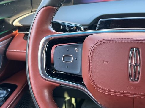 Certified 2024 Lincoln Nautilus Black Label w/ Jet Appearance Package (87T) image 27