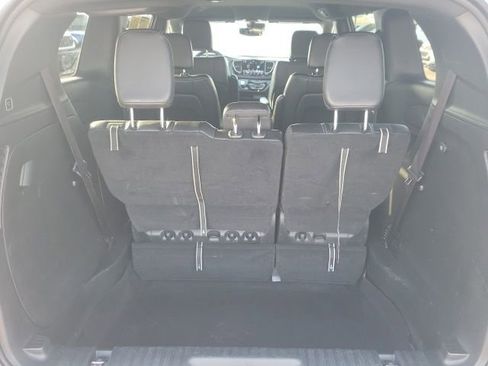 Used 2025 Chrysler Pacifica Select image 23