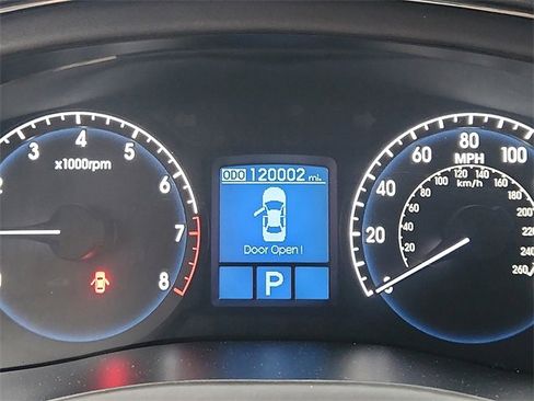 Used 2009 Hyundai Genesis 3.8 w/ Technology Pkg 4 image 21