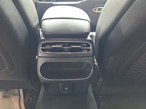 Used 2025 Genesis GV70 2.5T image 11