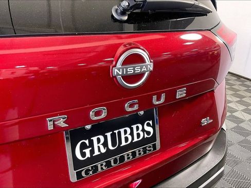 Used 2023 Nissan Rogue SL w/ SL Premium Package FWD image 40