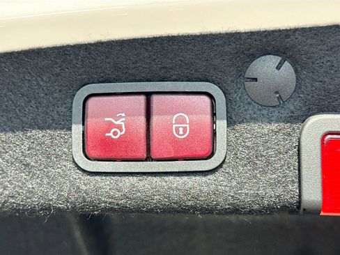 Used 2019 Mercedes-Benz C 300 Sedan w/ Premium Package image 12