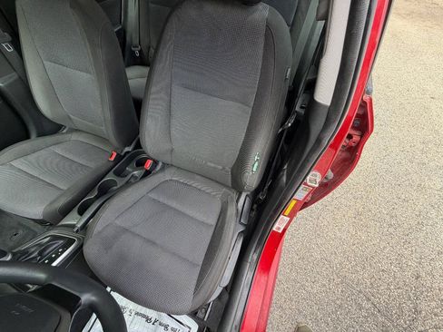 Used 2021 Hyundai Accent SE w/ Cargo Package FWD image 13
