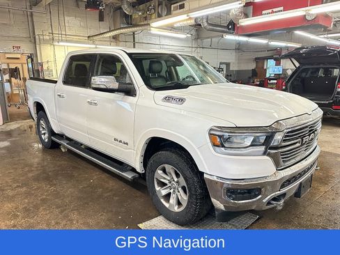 Used 2019 RAM 1500 Laramie AWD/4WD image 2