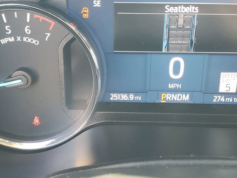 Used 2022 Ford Expedition XLT image 29