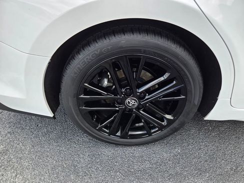 Certified 2025 Toyota Camry SE FWD image 14