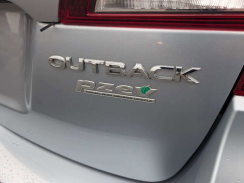 Used 2016 Subaru Outback 2.5i Limited image 8