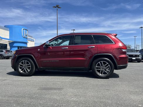 Used 2020 Jeep Grand Cherokee Limited AWD/4WD image 11