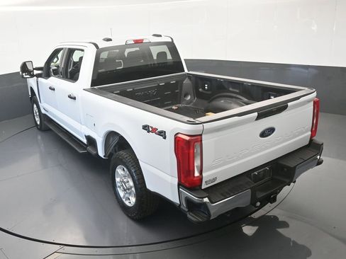Used 2025 Ford F250 XLT image 53
