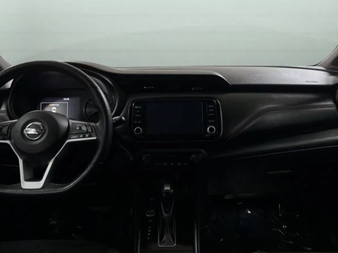 Used 2021 Nissan Kicks SR FWD image 9