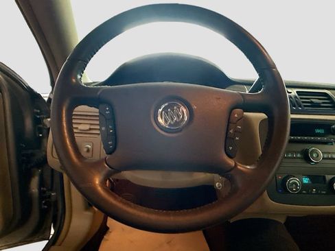 Used 2007 Buick Lucerne CXL w/ Driver Confidence Package FWD image 11