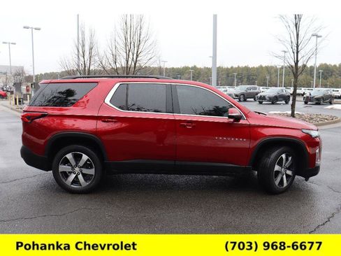 Certified 2023 Chevrolet Traverse LT w/ LT Premium Package image 8