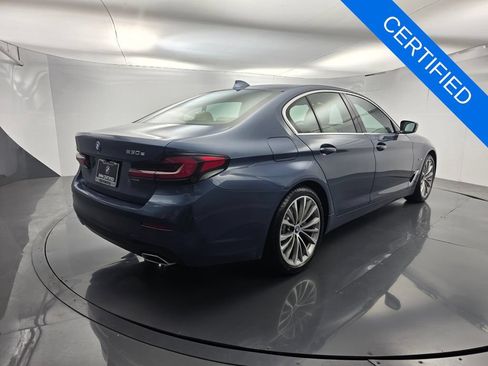 Certified 2023 BMW 530e w/ Premium Package RWD image 4