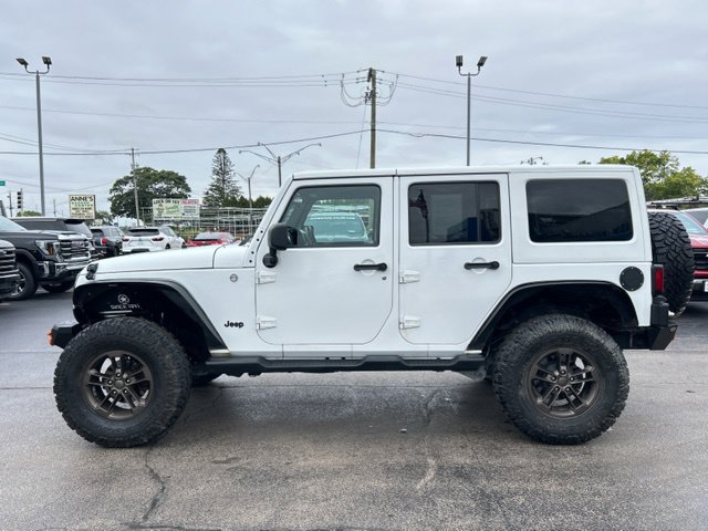 Used 2013 Jeep Wrangler Unlimited Sahara w/ Connectivity Group AWD/4WD image 7