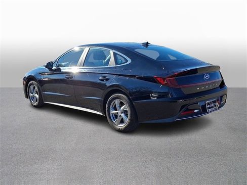 Used 2023 Hyundai Sonata SE w/ Preferred Accessory Package image 6