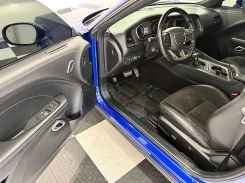 Used 2022 Dodge Challenger R/T Scat Pack RWD image 27