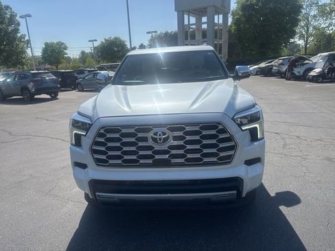 Used 2025 Toyota Sequoia Capstone image 4