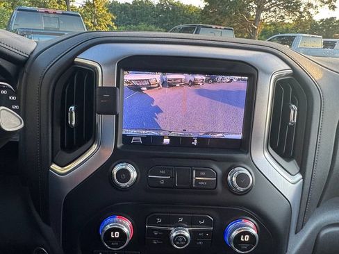 Used 2019 GMC Sierra 1500 SLT w/ SLT Premium Plus Package AWD/4WD image 25