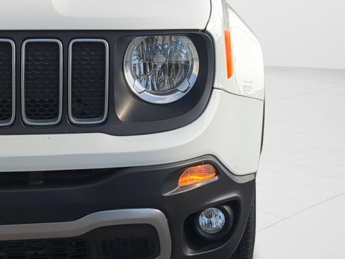 Used 2023 Jeep Renegade Latitude AWD/4WD image 24