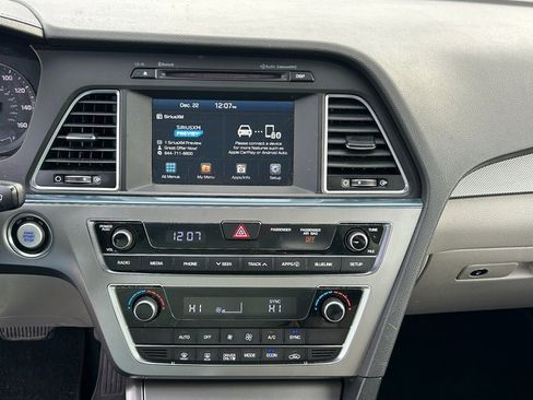 Used 2017 Hyundai Sonata SE image 13